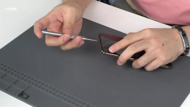 iPhone XS Max内部做工怎么样?苹果XS MAX拆解图解评测