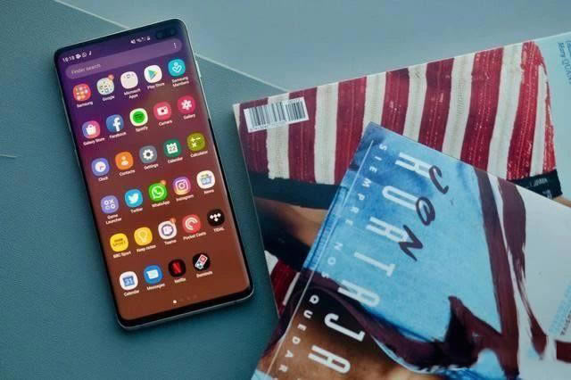 iPhoneXs和三星S10+哪款好 苹果iPhoneXs和三星S10+区别对比_手机评测_手机学院_本站