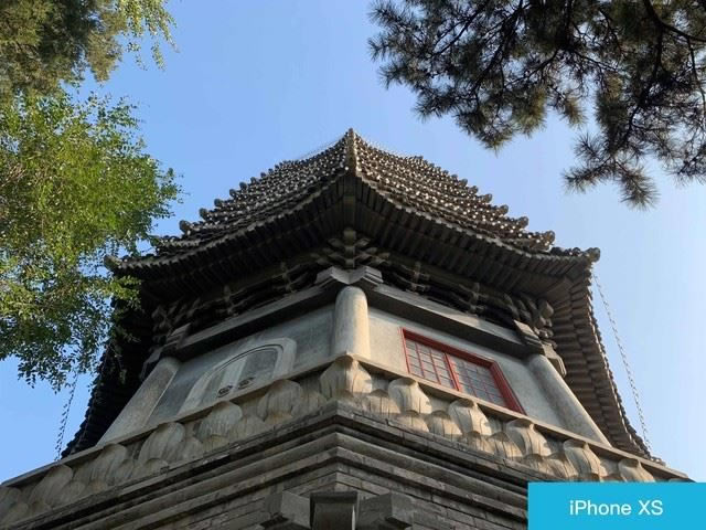 iPhone XS和华为Mate20 Pro哪个值得买 华为Mate20 Pro和苹果XS区别对比评测_手机评测_手机学院_本站