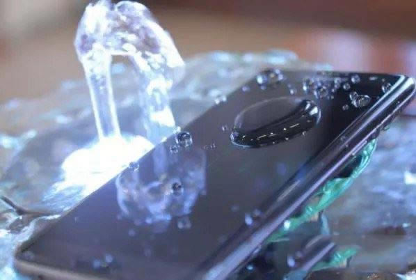 iPhone XS防不防水 苹果iPhone XS MAX进水能保修吗_苹果手机_手机学院_本站