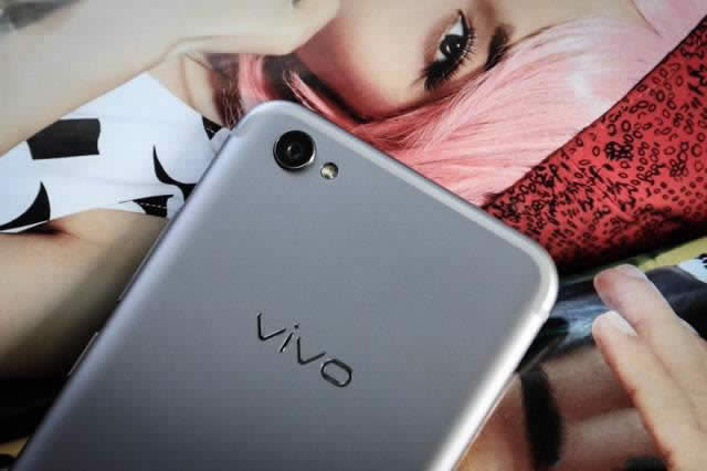 ɫʳ¯ ǿջҰvivo X9ͼ