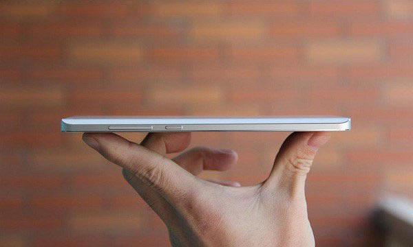 小米Note和iPhone6 Plus哪个好看?小米Note与苹果6 Plus外观配置对比图解_手机资讯_手机学院_本站