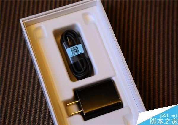 史上最惊艳!小米Note 2首发开箱图赏