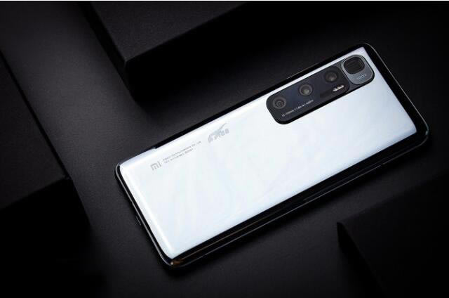 小米10至尊纪念版和vivox50pro+选哪个 小米10至尊纪念版和vivox50pro+对比_手机评测_手机学院_本站