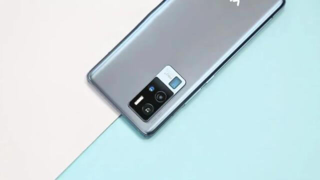 小米10至尊纪念版和vivox50pro+选哪个 小米10至尊纪念版和vivox50pro+对比_手机评测_手机学院_本站