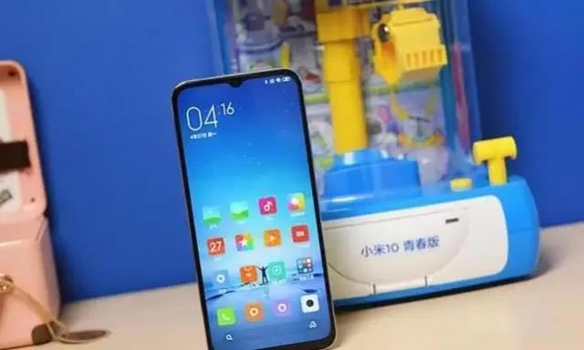 QOO Z1、小米10青春版和荣耀30哪款好 三款中端机对比评测_手机评测_手机学院_本站