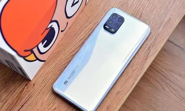 QOO Z1、小米10青春版和荣耀30哪款好 三款中端机对比评测_手机评测_手机学院_本站