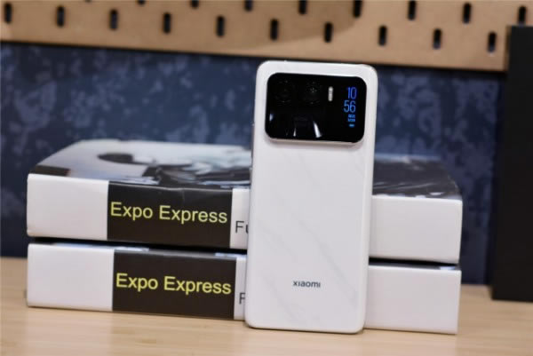 小米11ultra和小米11pro有何不同 小米11ultra和小米11pro区别对比_手机评测_手机学院_本站