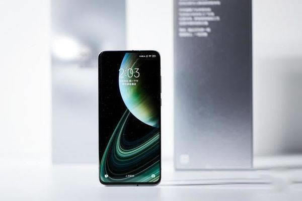 小米11ultra和小米10至尊版区别大吗 小米11ultra和小米10至尊版对比介绍_手机评测_手机学院_本站