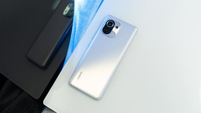 opporeno6pro对比小米11哪个好?opporeno6pro对比小米11评测_手机评测_手机学院_本站