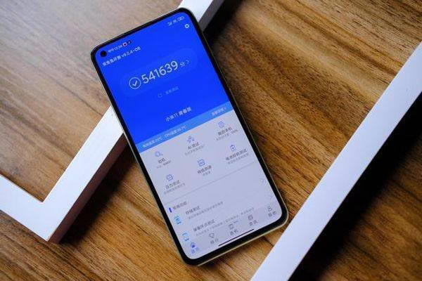 小米11青春版有什么优缺点 小米11青春版优缺点分析_手机评测_手机学院_本站