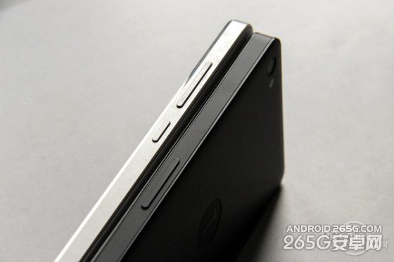 做工和体验才是重点小米4对比锤子手机