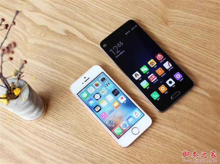 谁是最强小钢炮?iPhone SE对比小米5