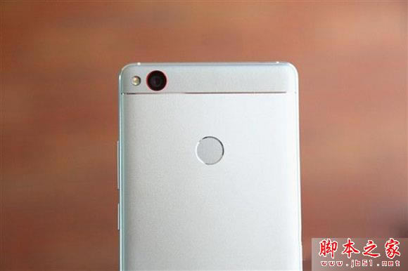 努比亚Z11与小米5区别对比全面评测:努比亚nubia z11是否完爆小米5_手机评测_手机学院_本站