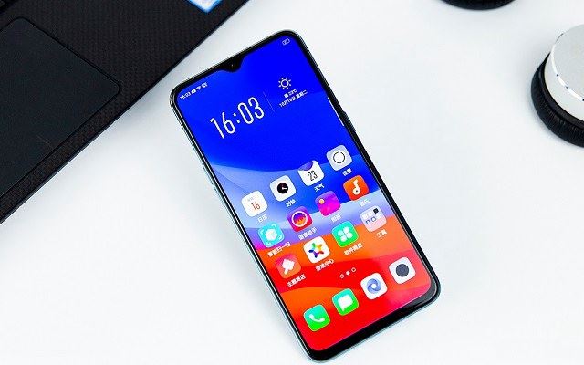 2019两千左右手机选什么好 8款2000左右值得买的手机推荐_手机知识_手机学院_本站