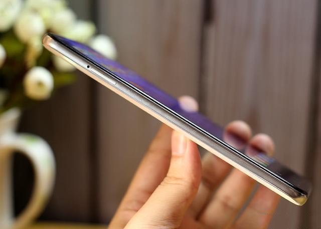亲民定位的5G手机,Redmi K30 120Hz屏幕体验