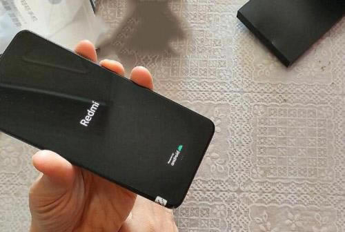 红米k30至尊纪念版和红米K30pro变焦版有什么区别_手机评测_手机学院_本站