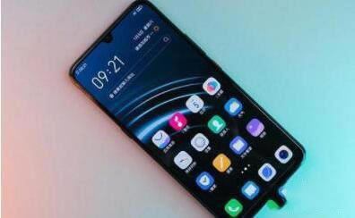 红米k20pro和iQOO哪款值得入手 红米k20pro和iQOO对比评测_手机评测_手机学院_本站