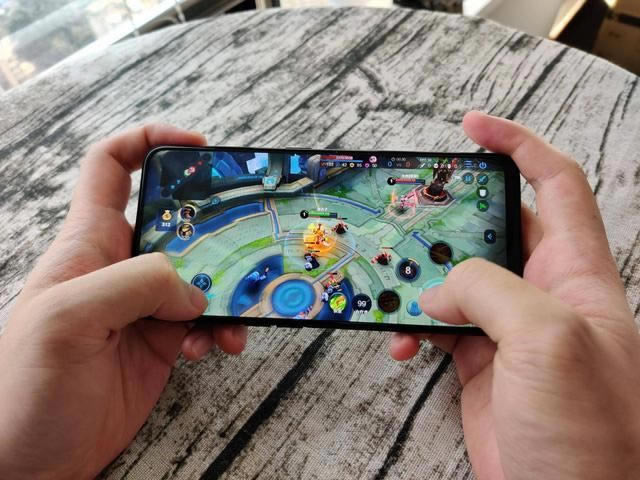 红米K20和OPPO K3哪款适合玩游戏 红米K20和OPPO K3游戏性能对比_手机评测_手机学院_本站